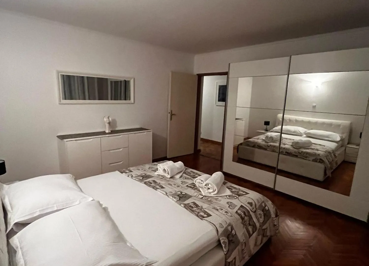 Apartman Nada 비오그라드나모루 아파트