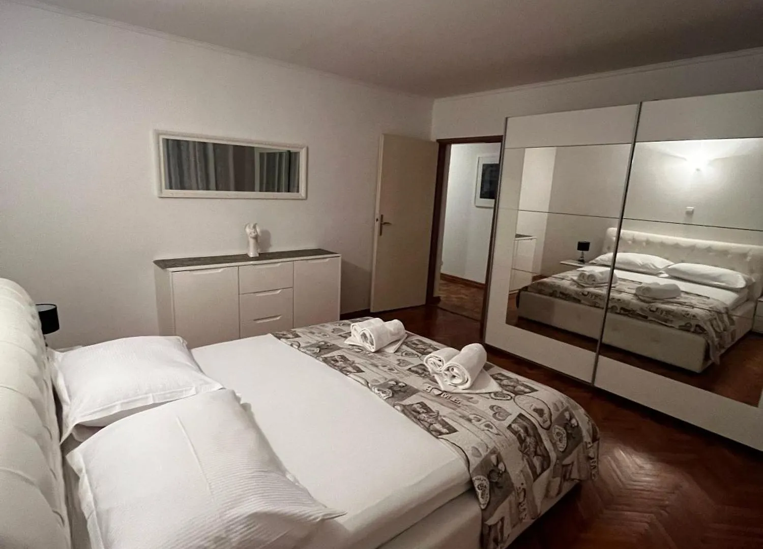 Apartman Nada 비오그라드나모루
