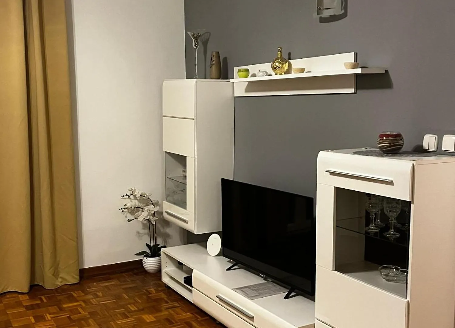 Apartman Nada 비오그라드나모루